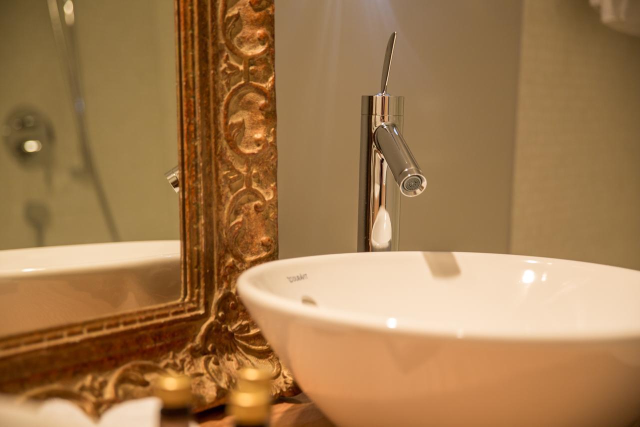 Hotel Krone Regensberg Екстериор снимка